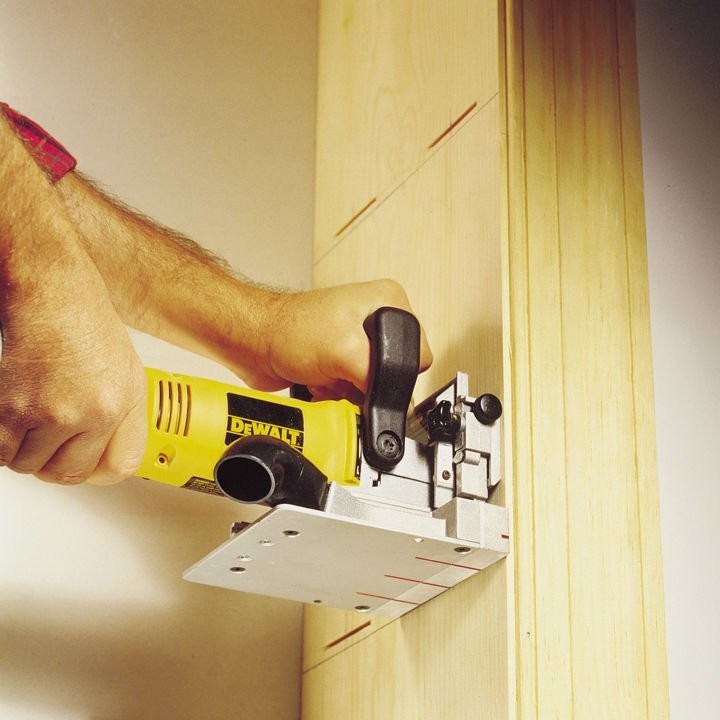 Frezarka do wpustów 0,6 kW, DeWALT - DW682K-QS