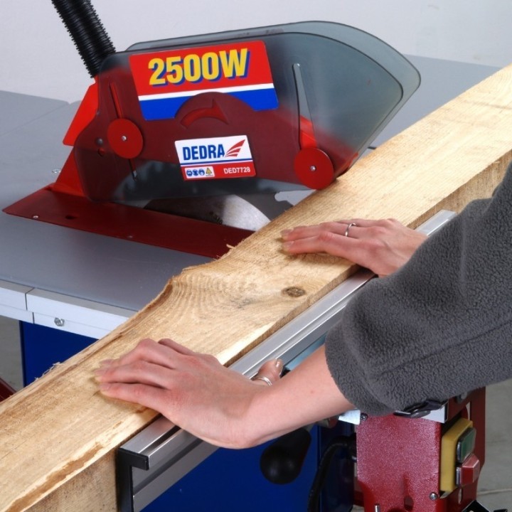 Pilarka 2,5 kW DEDRA - DED7728